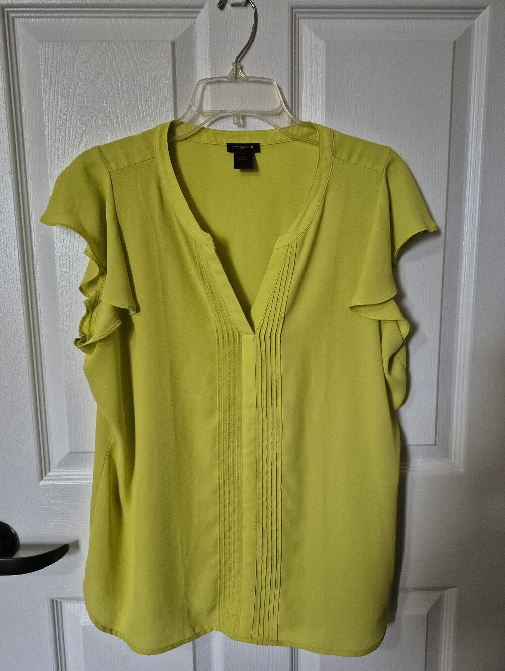 Ann Taylor Lime Green Ruffled Sleeve Pintuck Blouse
